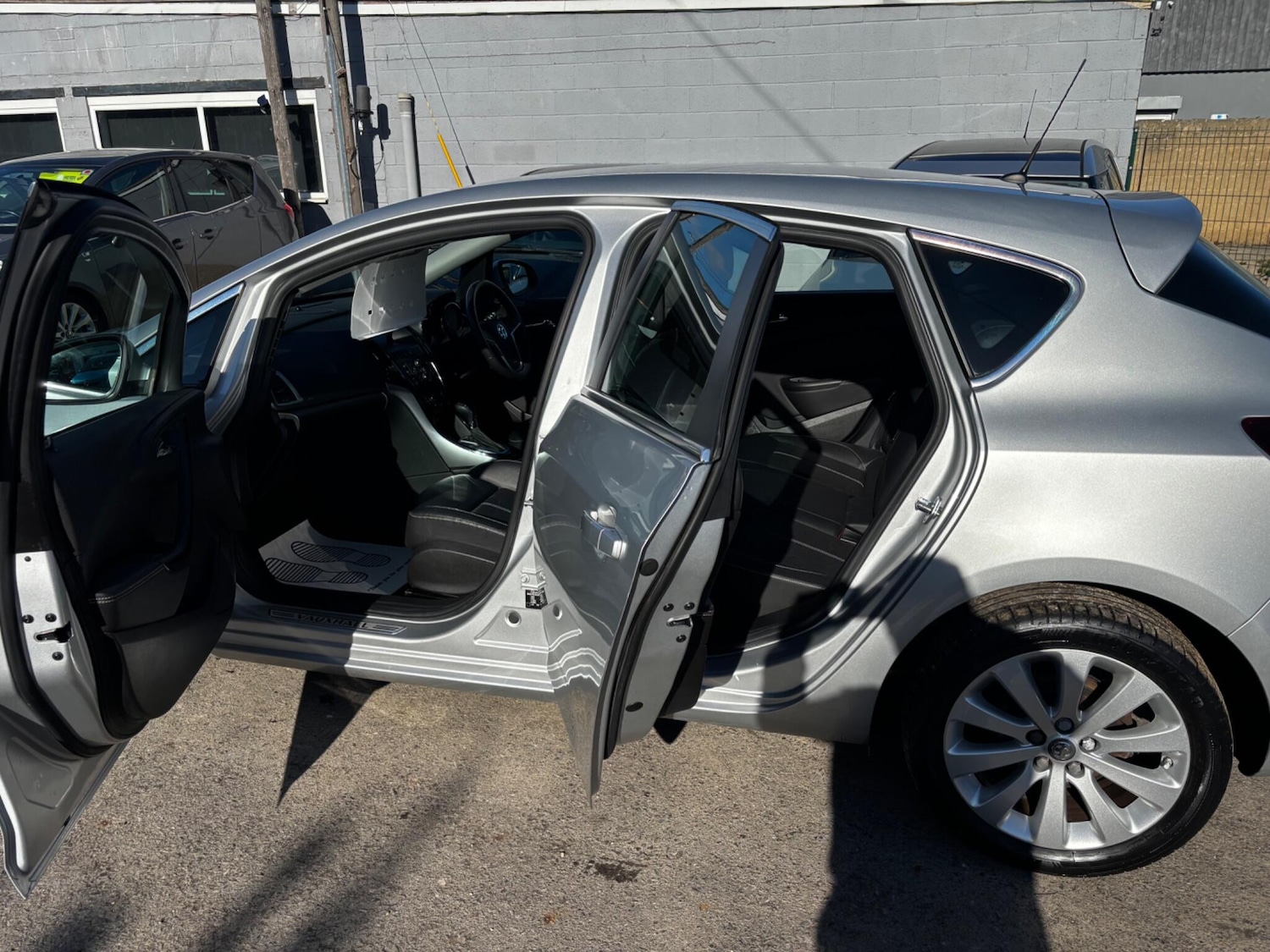 Used Vauxhall Astra 2015 for sale - 76032370: Photo 8