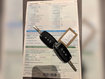 Used Hyundai i10 2020 for sale - 78127643: Photo