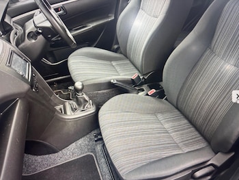 Used Suzuki Swift 2016 for sale - 78934200: Photo