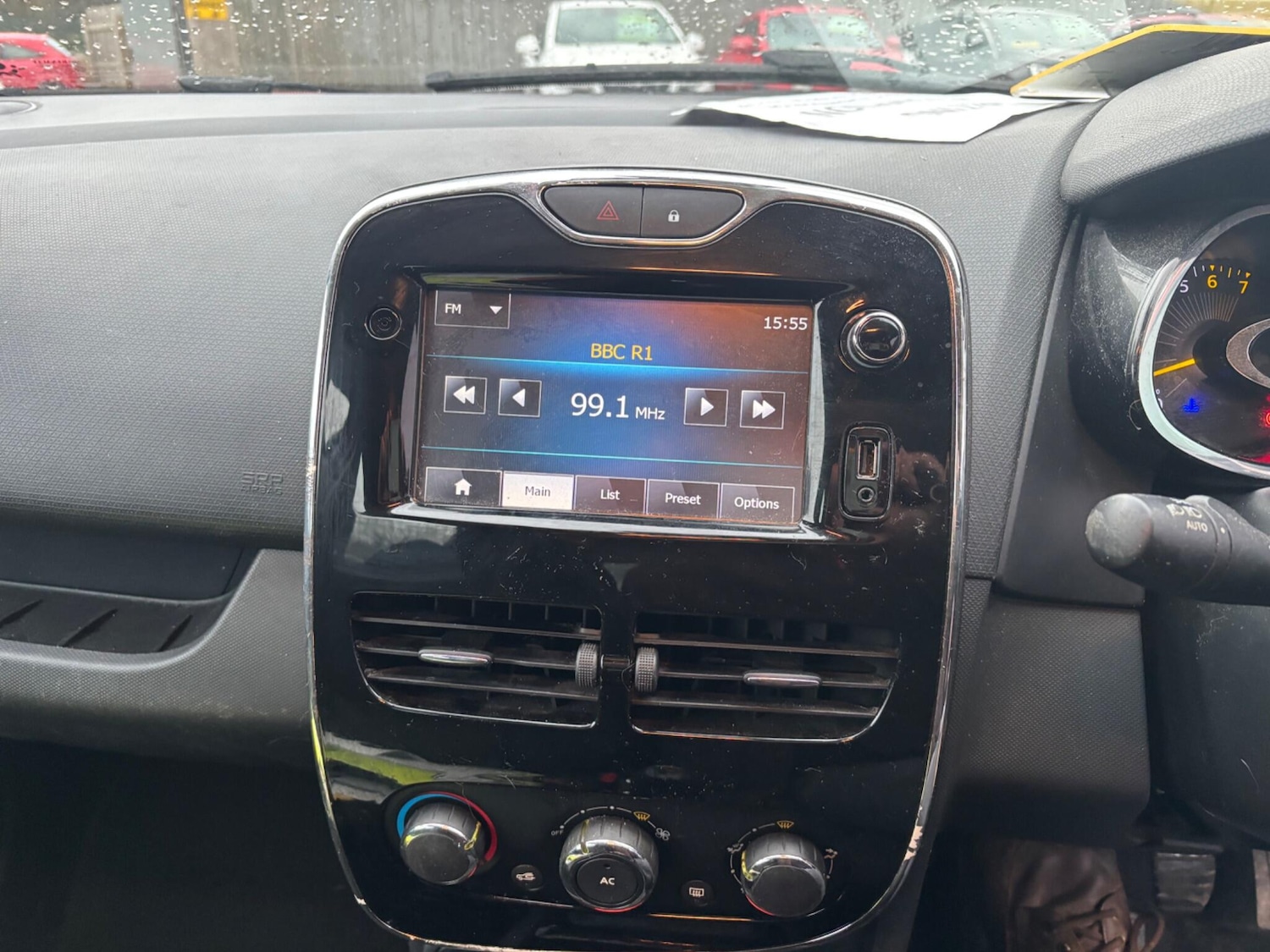 Used Renault Clio 2014 for sale - 77774407: Photo 12