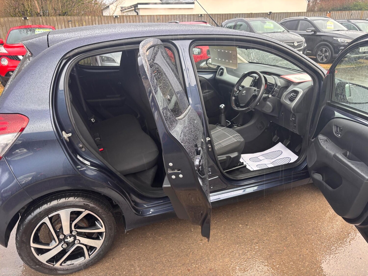 Used Peugeot 108 2018 for sale - 77050241: Photo 10