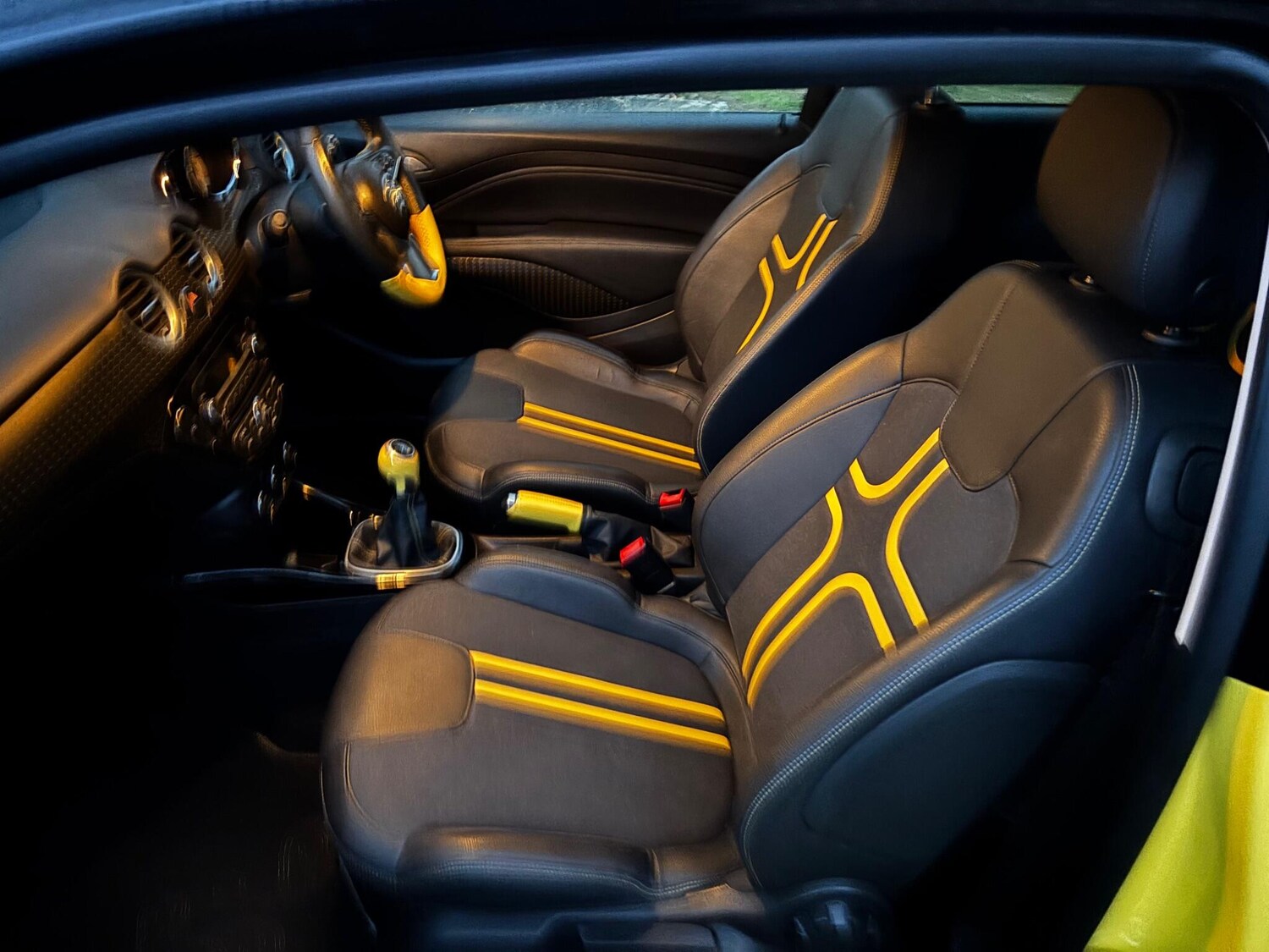 Used Vauxhall ADAM 2015 for sale - 75904763: Photo 7