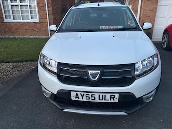 Used Dacia Sandero Stepway 2015 for sale - 79181229: Photo