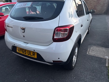 Used Dacia Sandero Stepway 2015 for sale - 79181229: Photo