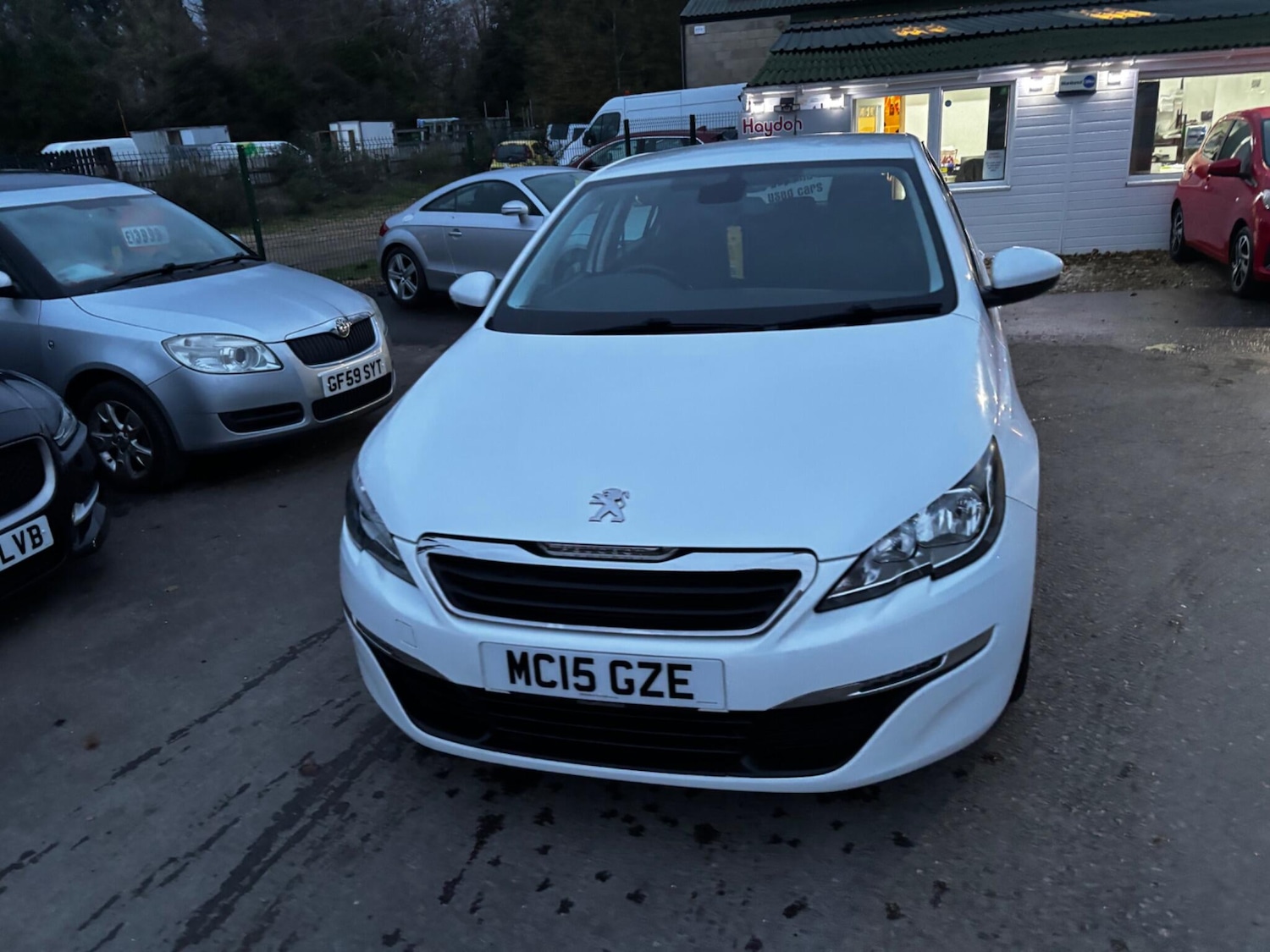 Used Peugeot 308 2015 for sale - 76866398: Photo 2