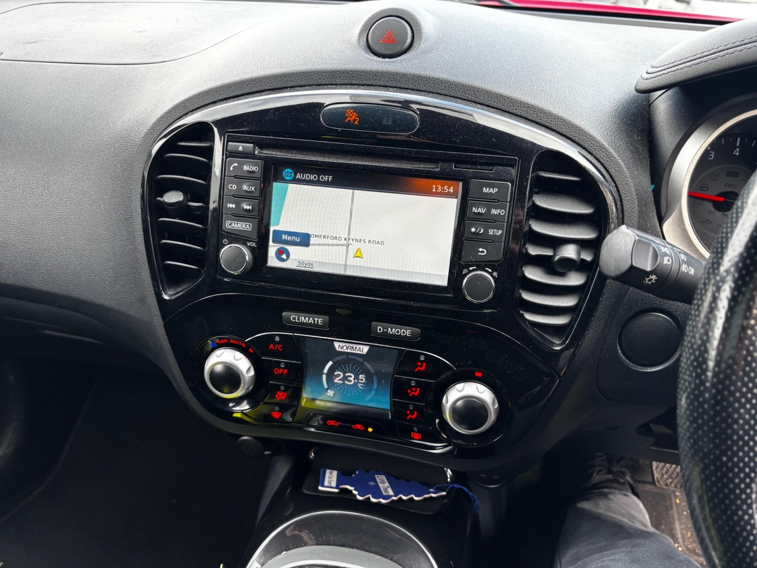 Used Nissan Juke 2015 for sale - 76360618: Photo 4