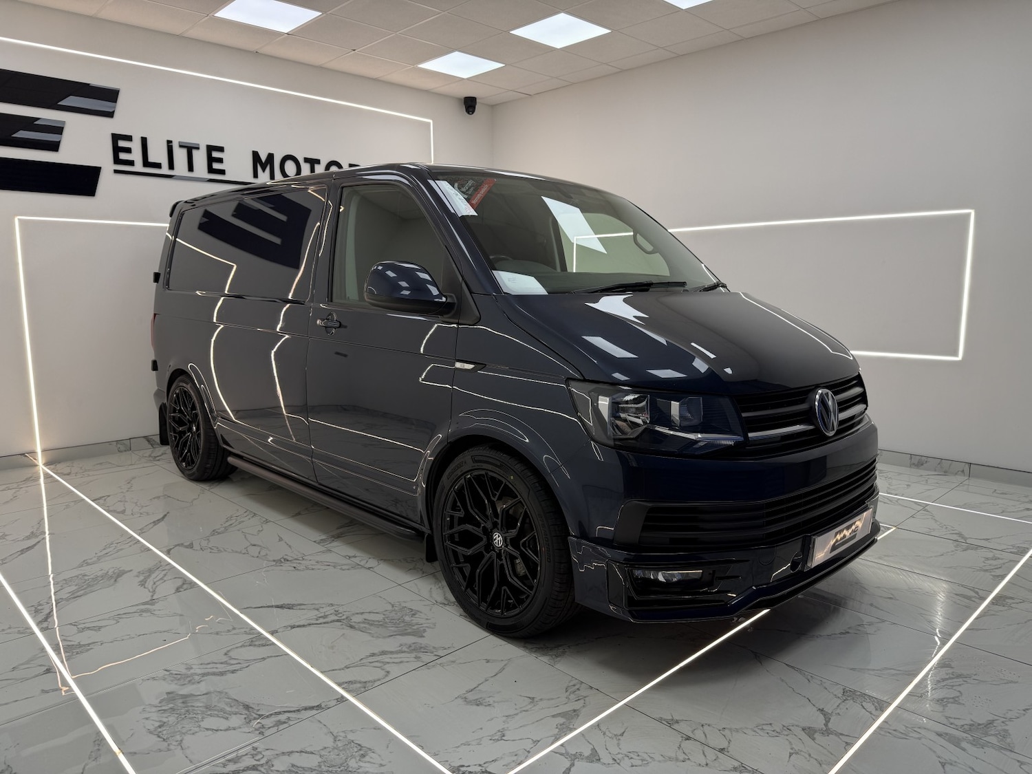 Used Volkswagen Transporter 2016 for sale - 77837013: Photo 2