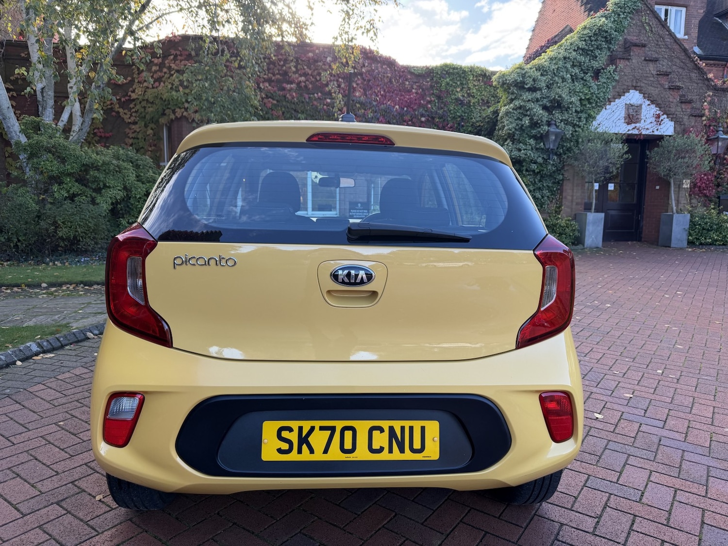 Used Kia Picanto 2020 for sale - 76439947: Photo 8
