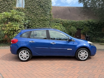 Used Renault Clio 2010 for sale - 76257699: Photo