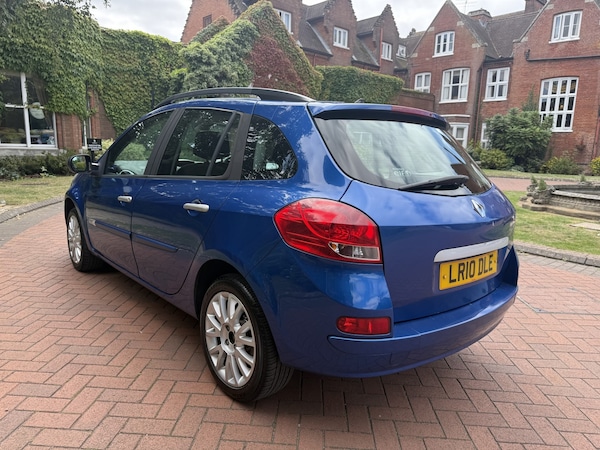 Used Renault Clio 2010 for sale - 76257699: Photo 6