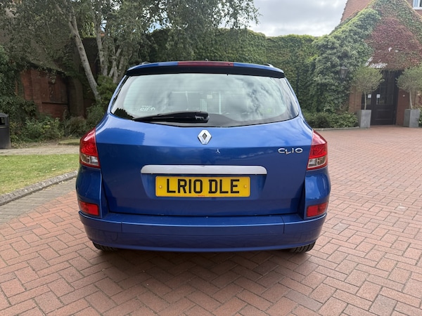 Used Renault Clio 2010 for sale - 76257699: Photo 8