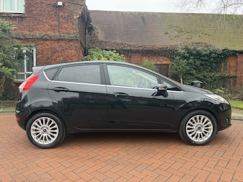 Used Ford Fiesta 2014 for sale - 77303753: Photo