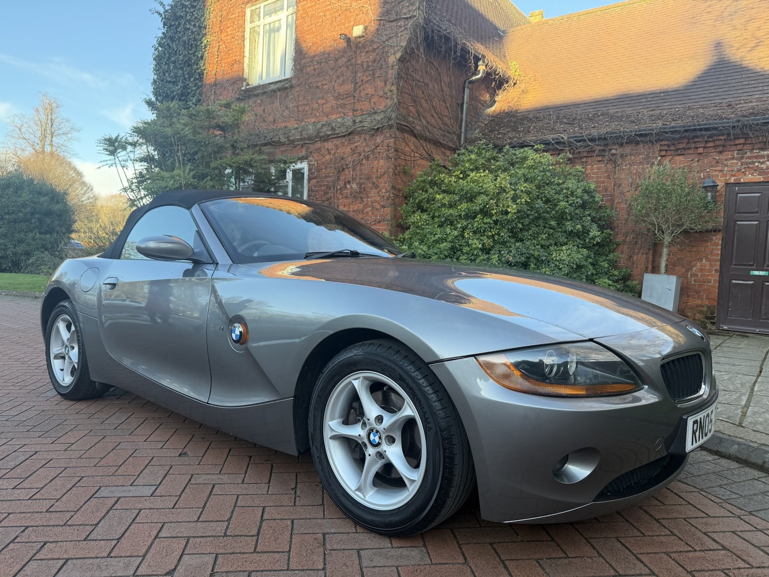 Used BMW Z4 2005 for sale - 77584636: Photo 2