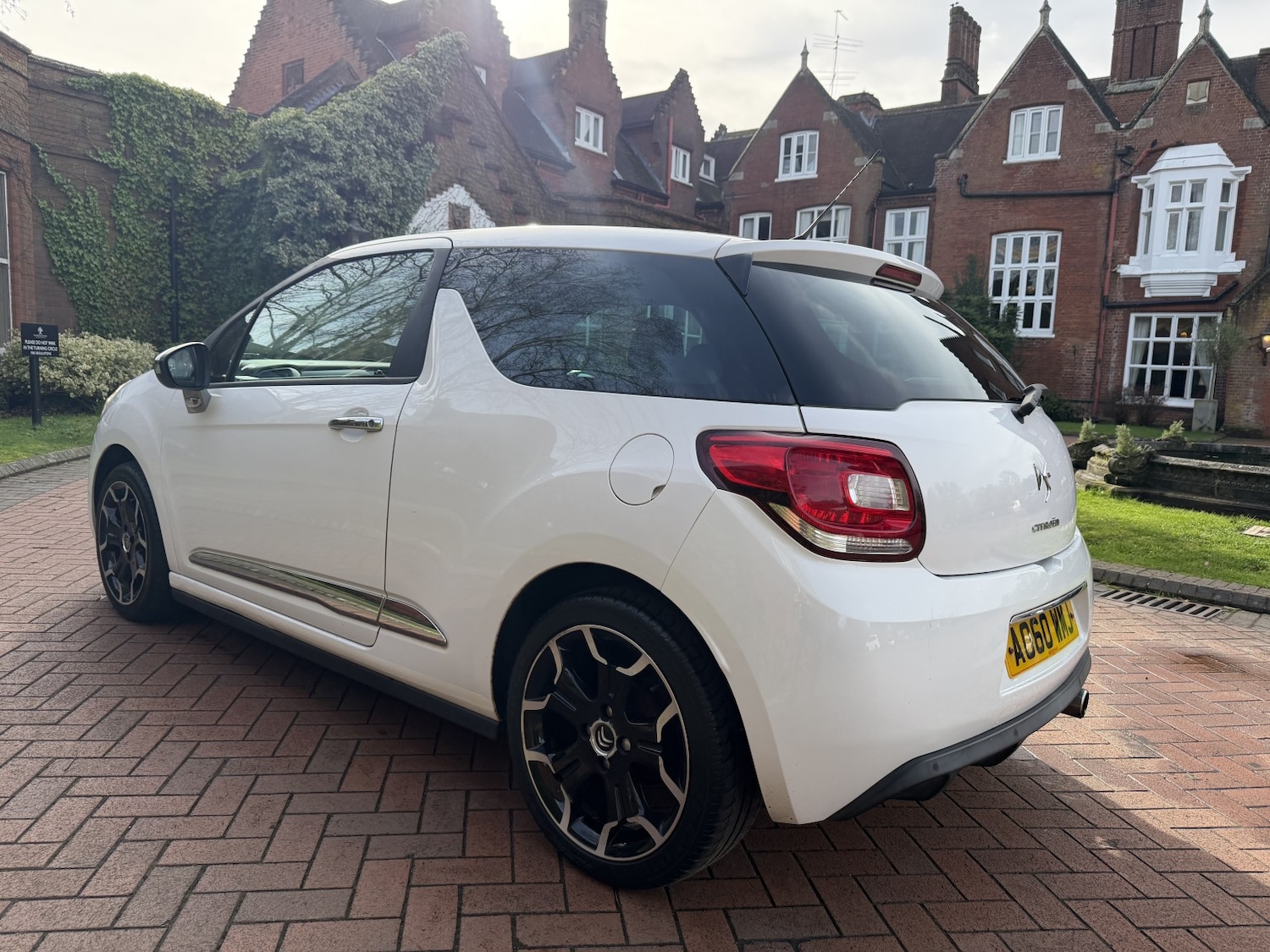 Used Citroen DS3 2010 for sale - 77632464: Photo 6