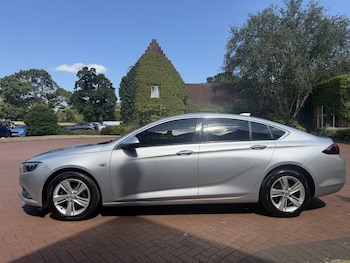 Used Vauxhall Insignia 2018 for sale - 79194090: Photo