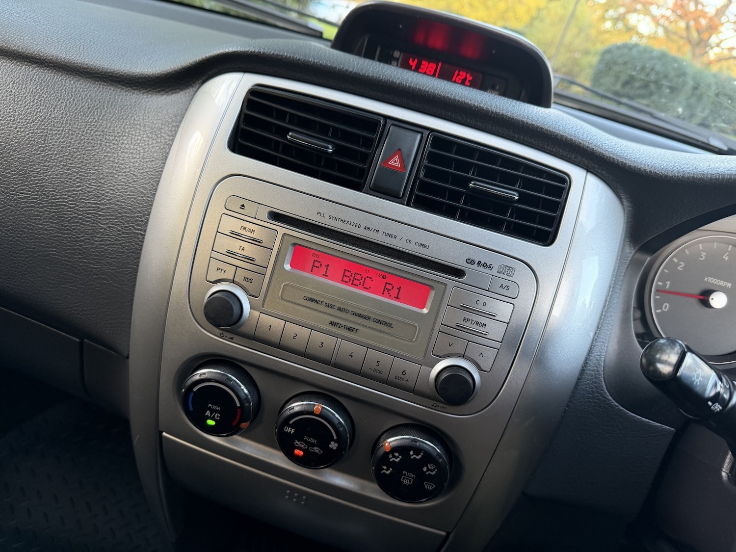 Used Suzuki Liana 2004 for sale - 76347244: Photo 10