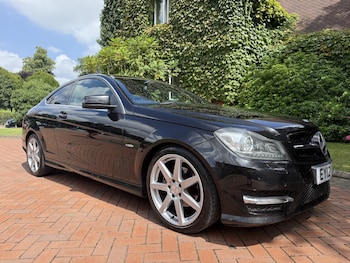 Used Mercedes-Benz C-Class 2012 for sale - 76101114: Photo