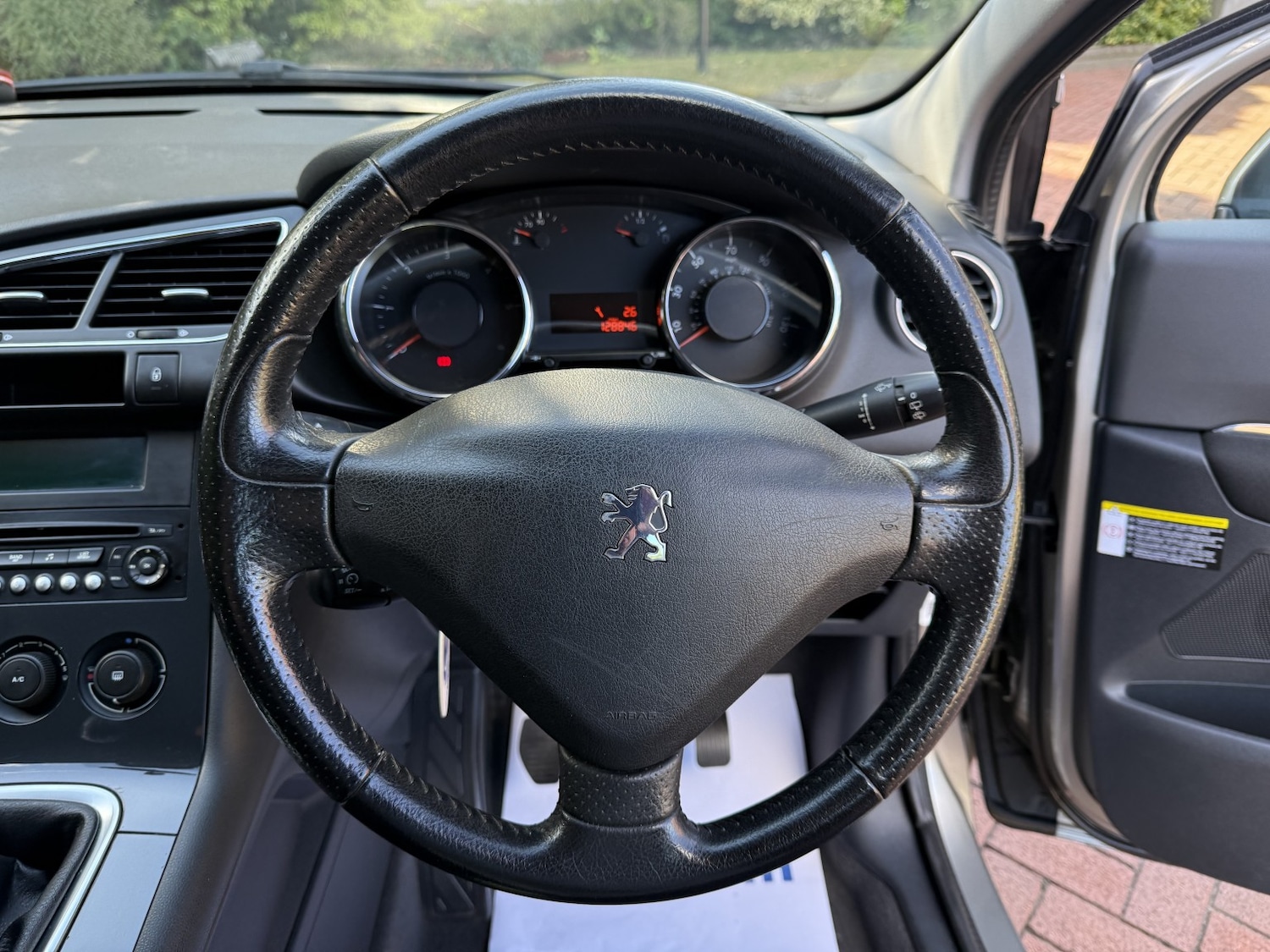 Used Peugeot 3008 2010 for sale - 77536021: Photo 17