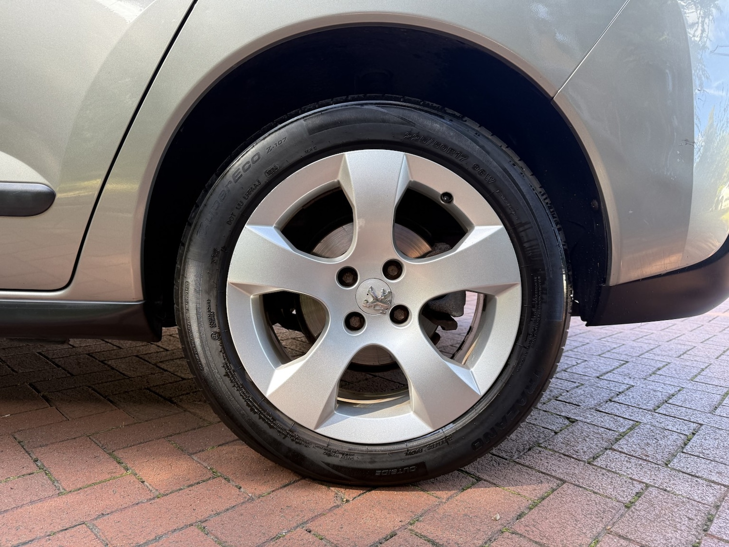 Used Peugeot 3008 2010 for sale - 77536021: Photo 22