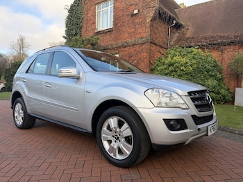 Used Mercedes-Benz M Class 2010 for sale - 78969060: Photo