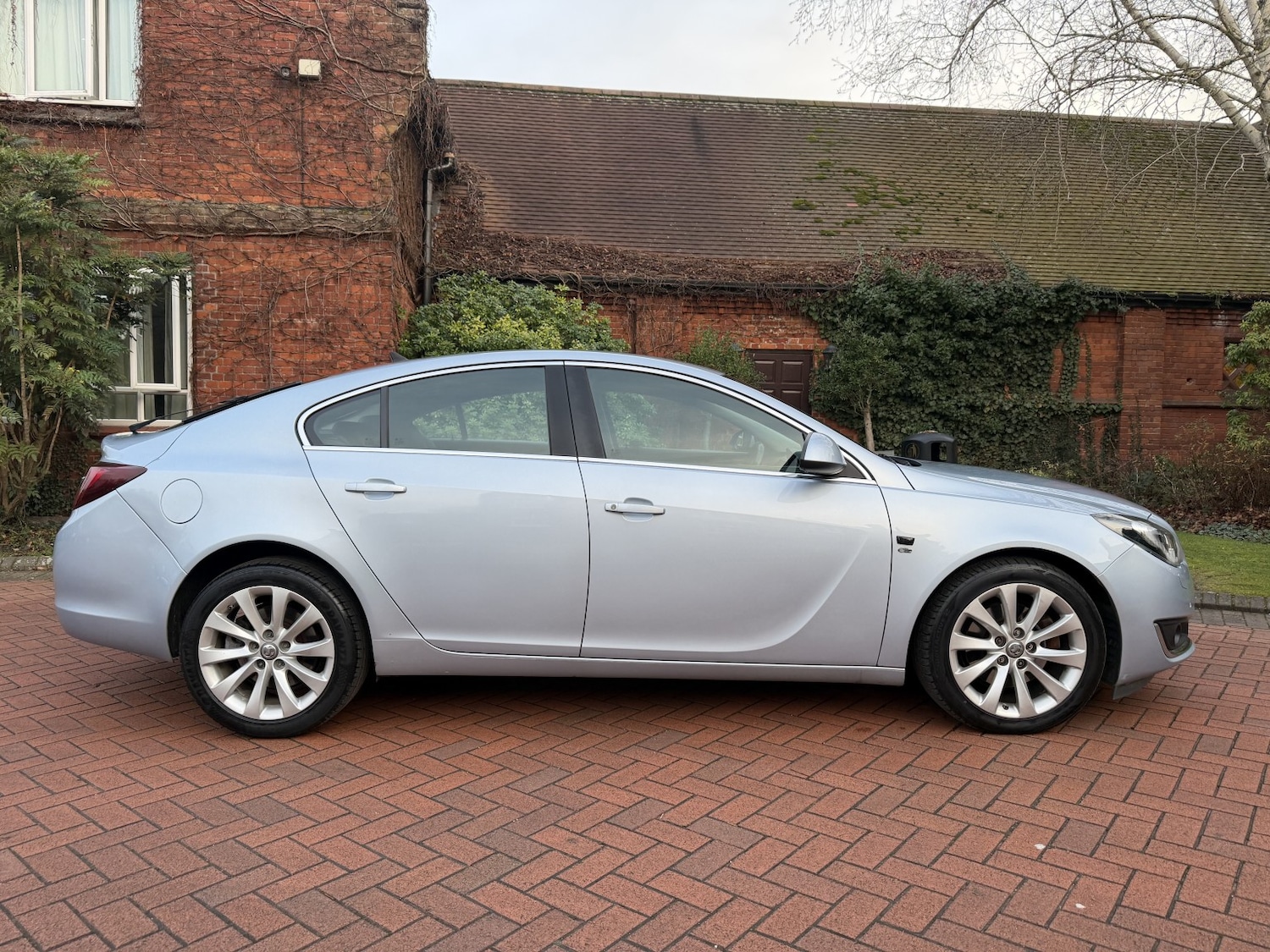 Used Vauxhall Insignia 2014 for sale - 77225177: Photo 3