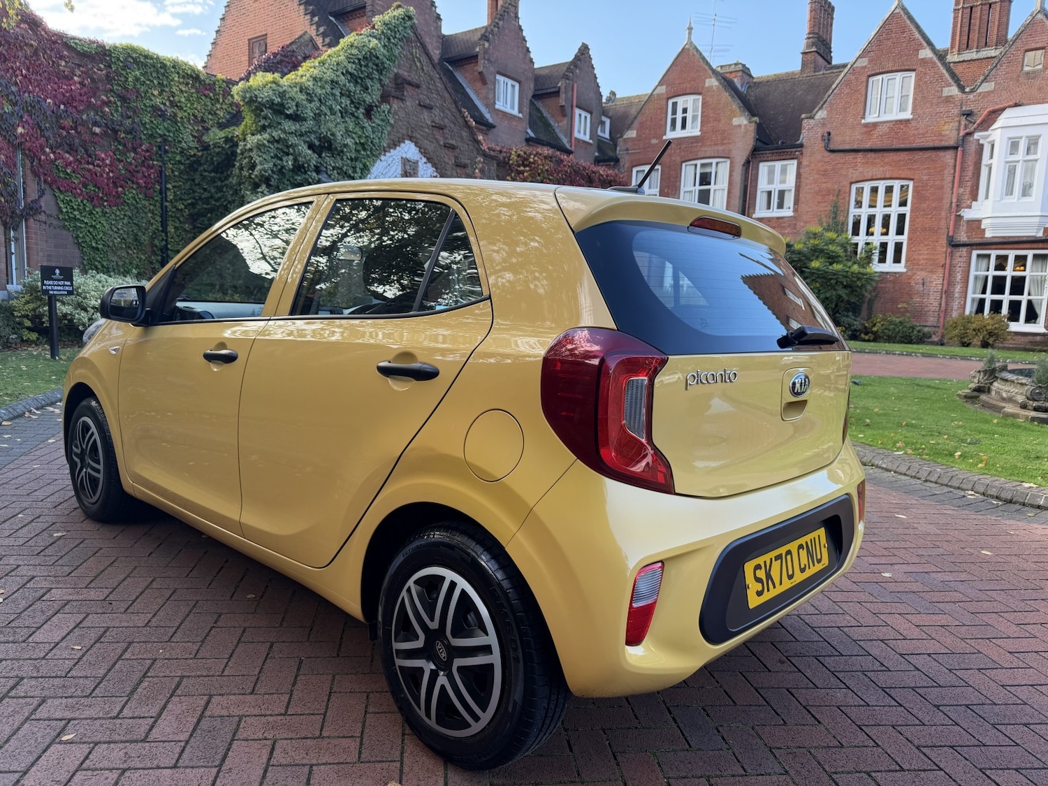 Used Kia Picanto 2020 for sale - 76769437: Photo 5