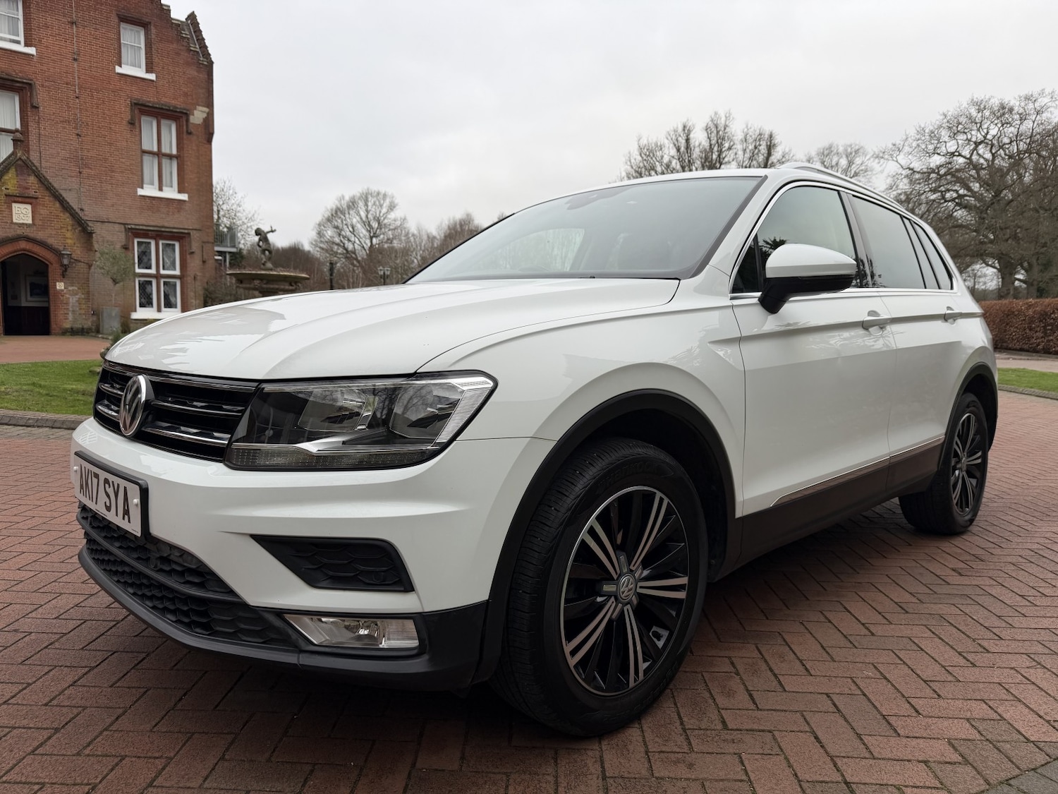 Used Volkswagen Tiguan 2017 for sale - 77096933: Photo 2
