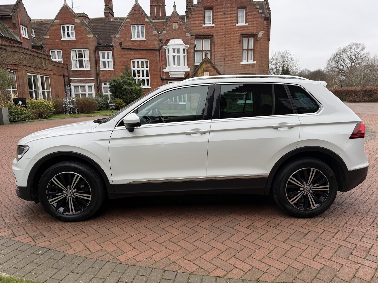 Used Volkswagen Tiguan 2017 for sale - 77096933: Photo 4