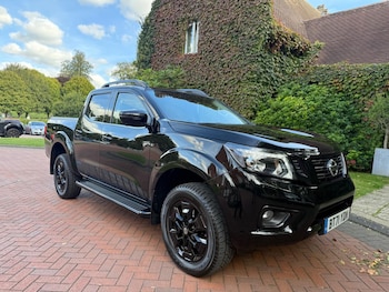 Used Nissan Navara 2021 for sale - 76101052: Photo
