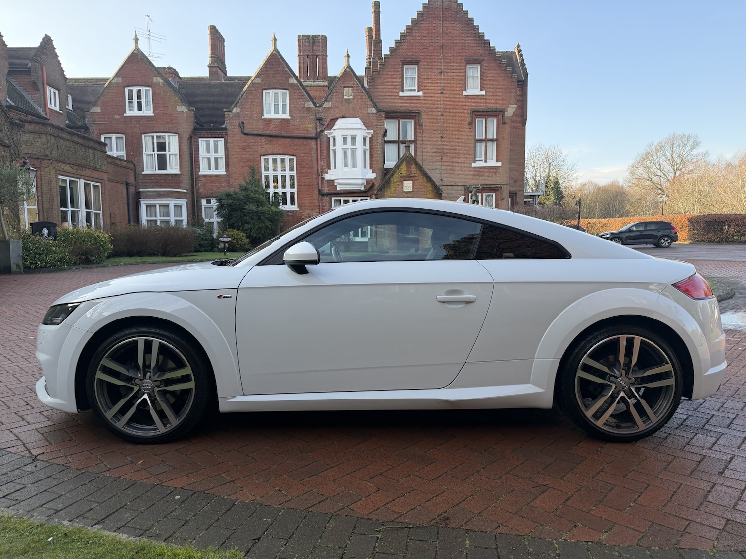 Used Audi TT 2017 for sale - 77241863: Photo 4
