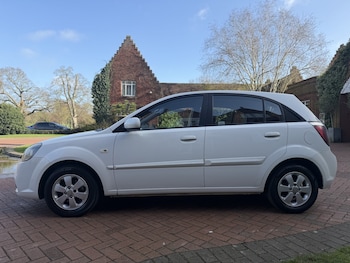 Used Kia Rio 2010 for sale - 78285305: Photo