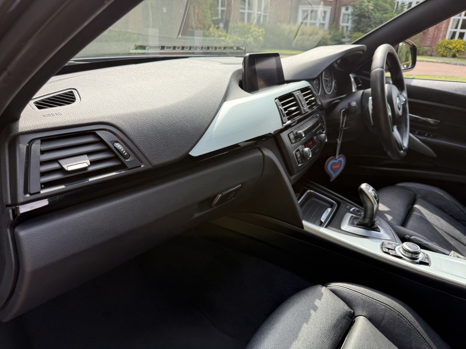 Used BMW 3 Series 2015 for sale - 77096952: Photo 12