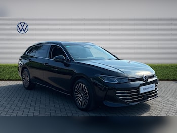 Used Volkswagen Passat 2024 for sale - 79379308: Photo