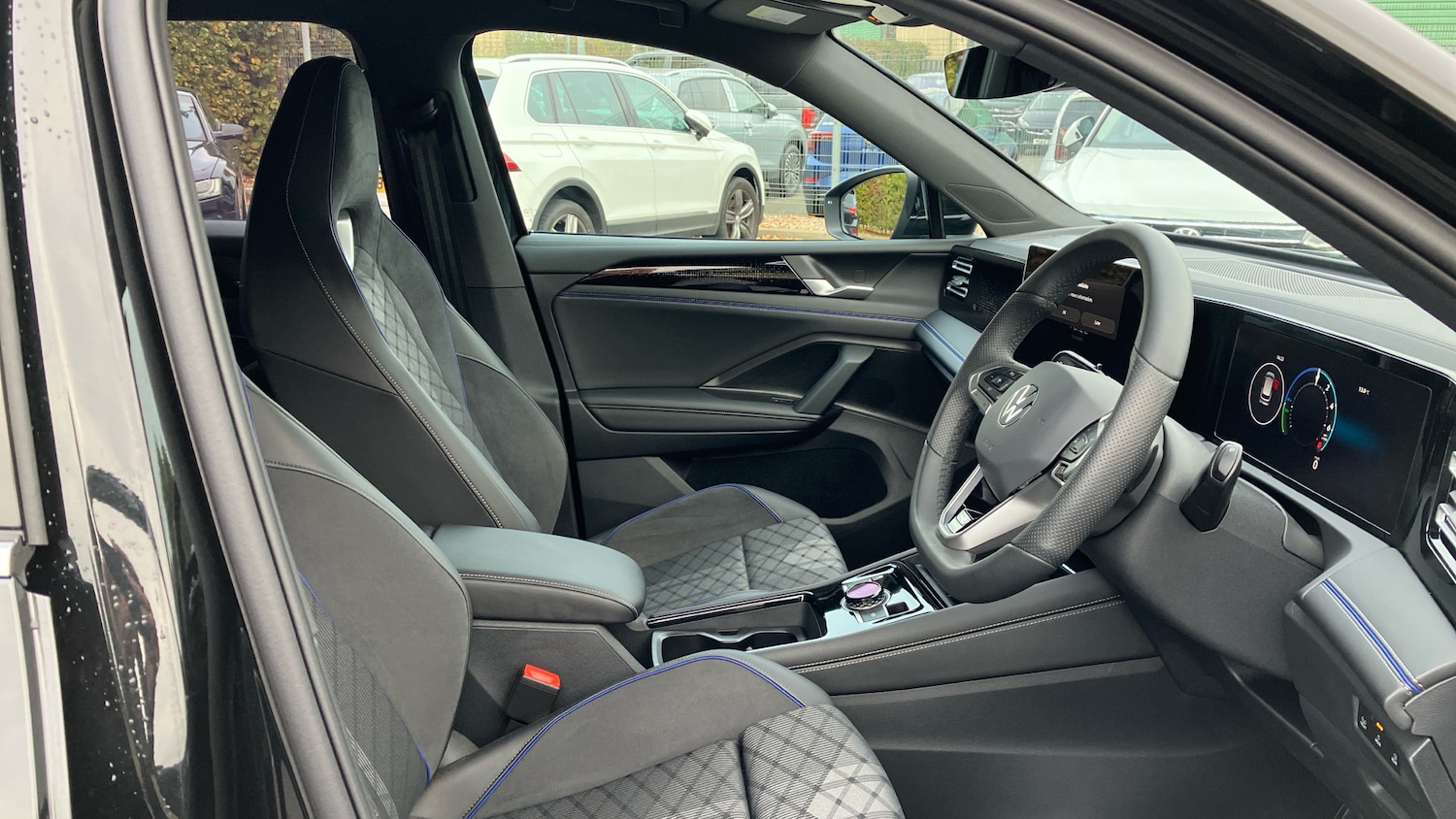 Used Volkswagen Tiguan 2025 for sale - 76490458: Photo 15