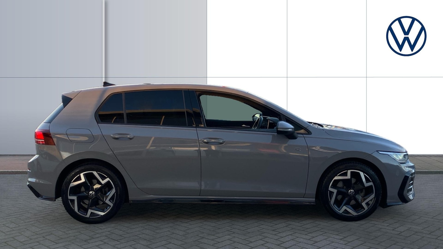 Used Volkswagen Golf 2025 for sale - 76637271: Photo 4