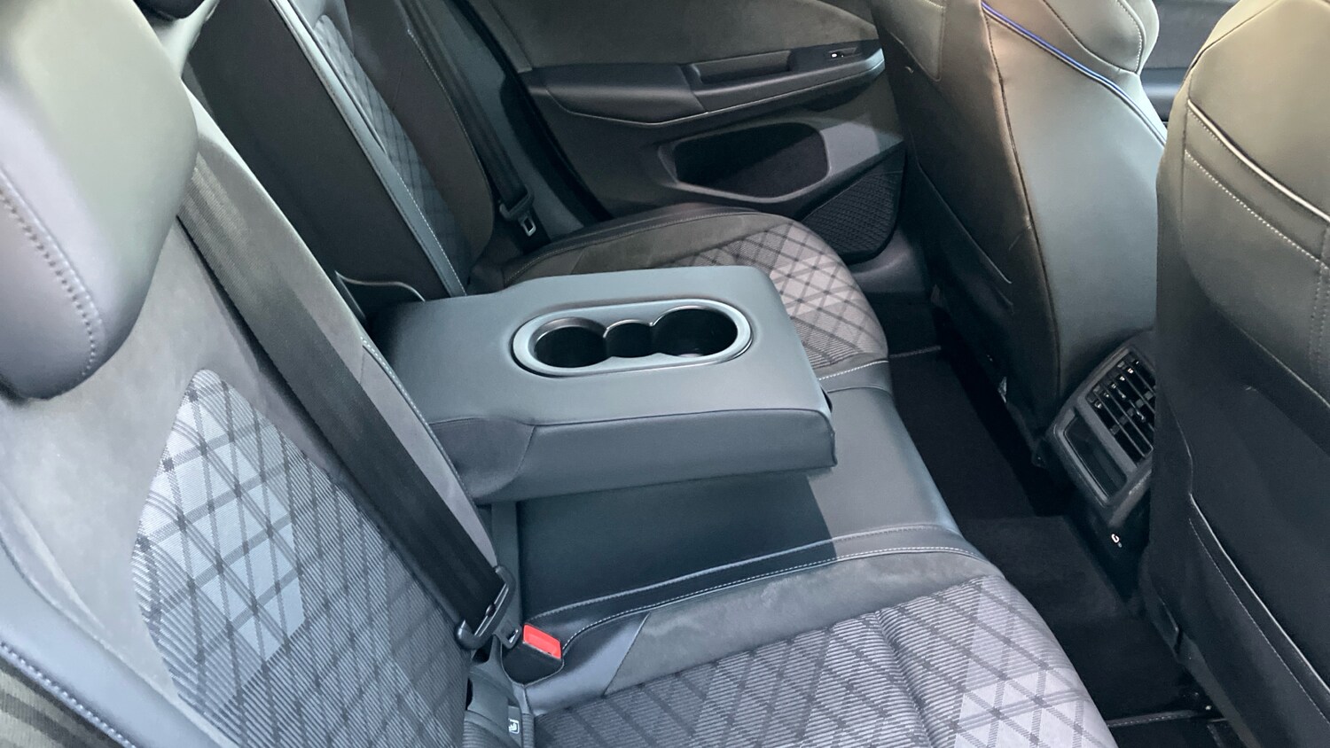 Used Volkswagen Golf 2025 for sale - 76637271: Photo 40