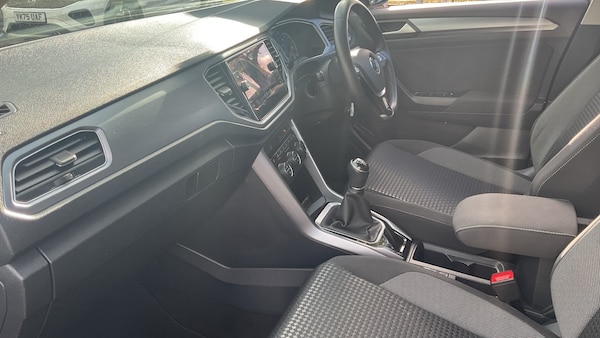 Used Volkswagen T-Roc 2022 for sale - 75724924: Photo 2