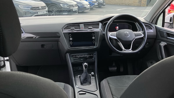 Used Volkswagen Tiguan 2020 for sale - 76230773: Photo 9