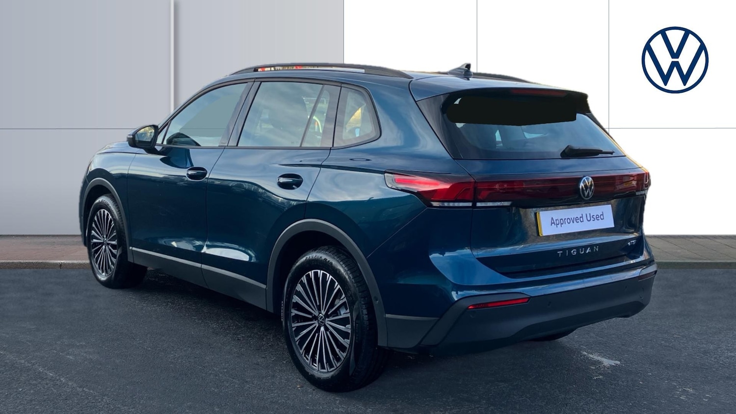 Used Volkswagen Tiguan 2024 for sale - 76625589: Photo 3