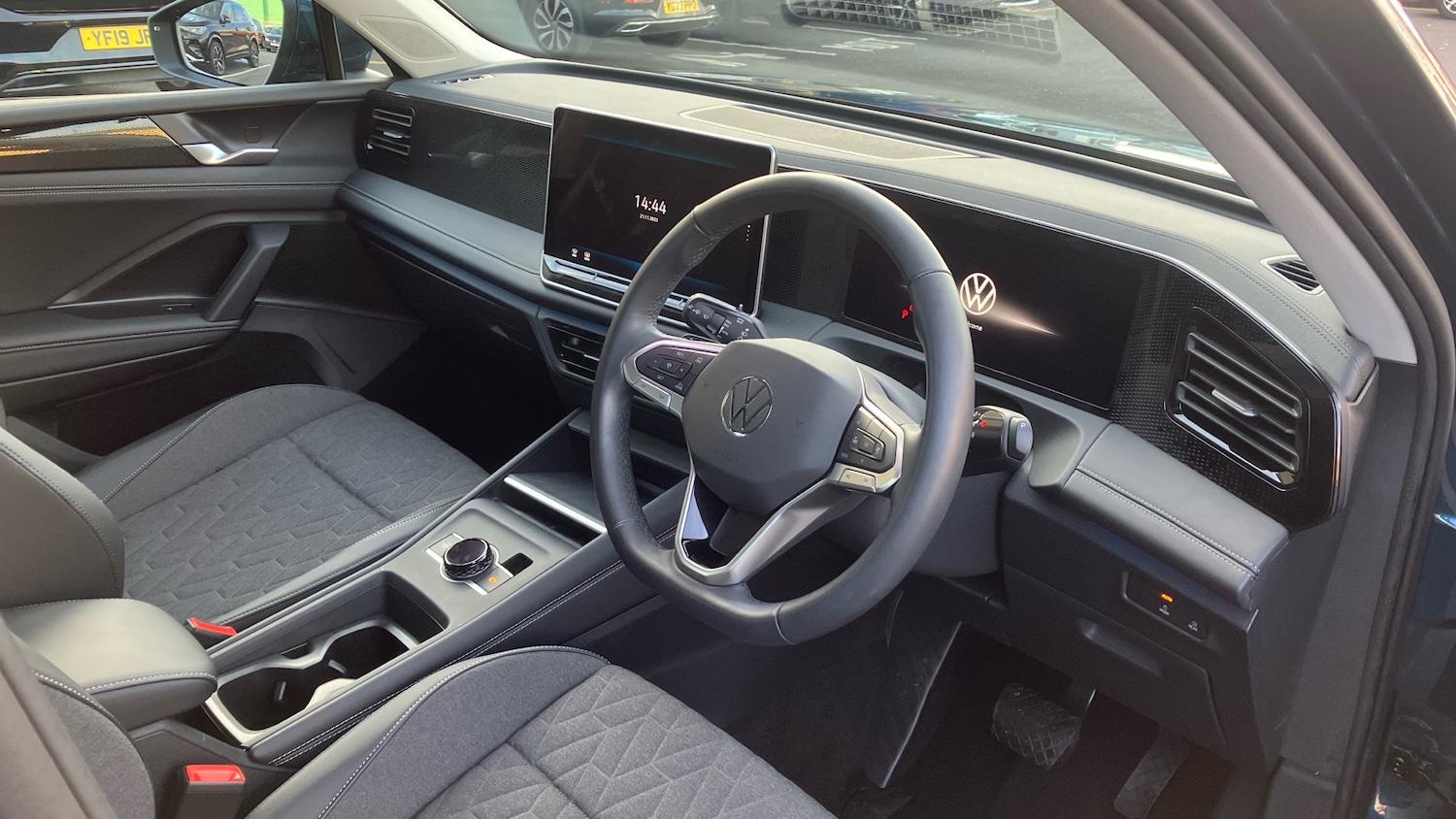 Used Volkswagen Tiguan 2024 for sale - 76625589: Photo 6