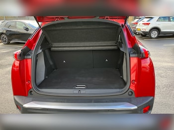 Used Peugeot 2008 2020 for sale - 76452641: Photo