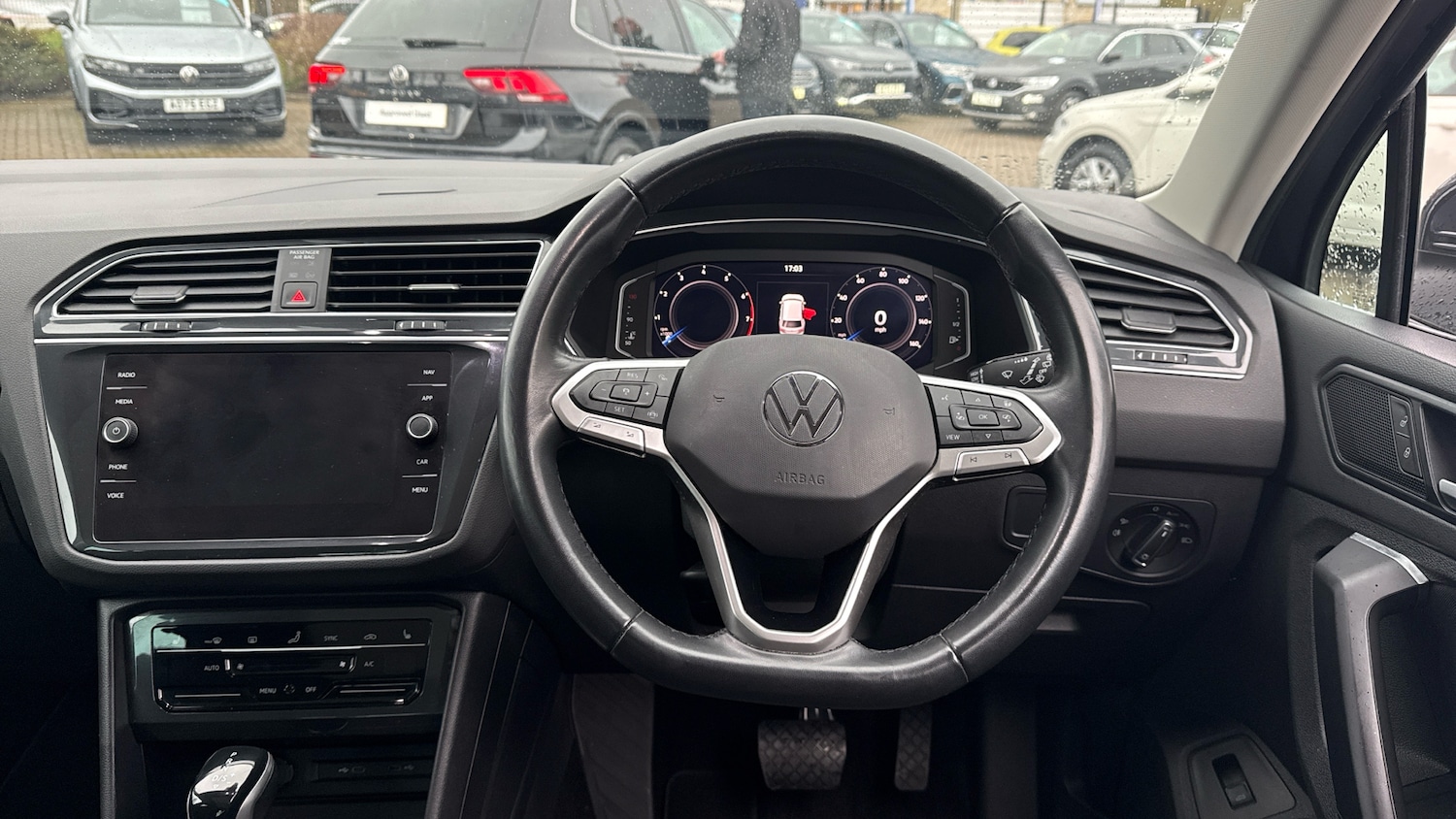 Used Volkswagen Tiguan 2023 for sale - 77917642: Photo 10