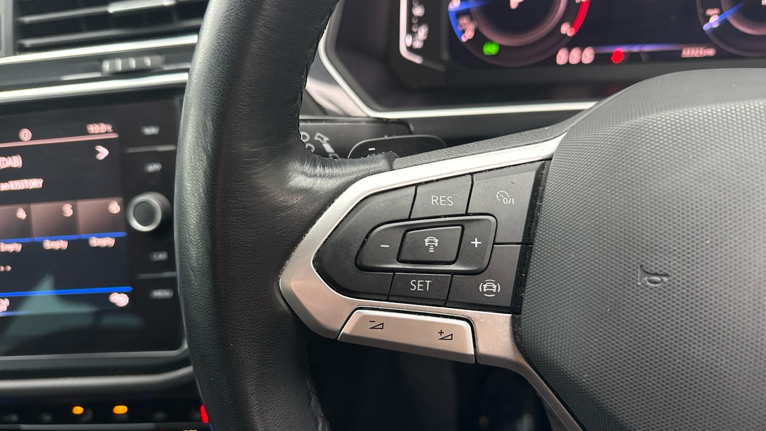 Used Volkswagen Tiguan 2023 for sale - 77917642: Photo 17