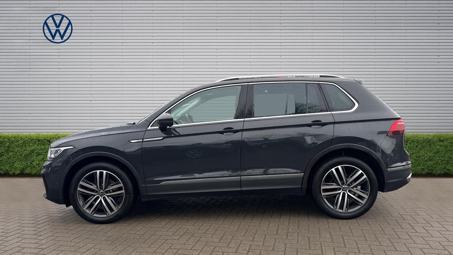 Used Volkswagen Tiguan 2023 for sale - 77917642: Photo 4