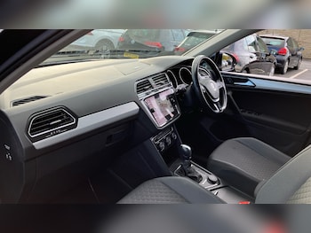 Used Volkswagen Tiguan 2018 for sale - 76391635: Photo