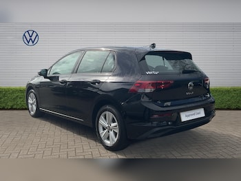 Used Volkswagen Golf 2023 for sale - 78018175: Photo