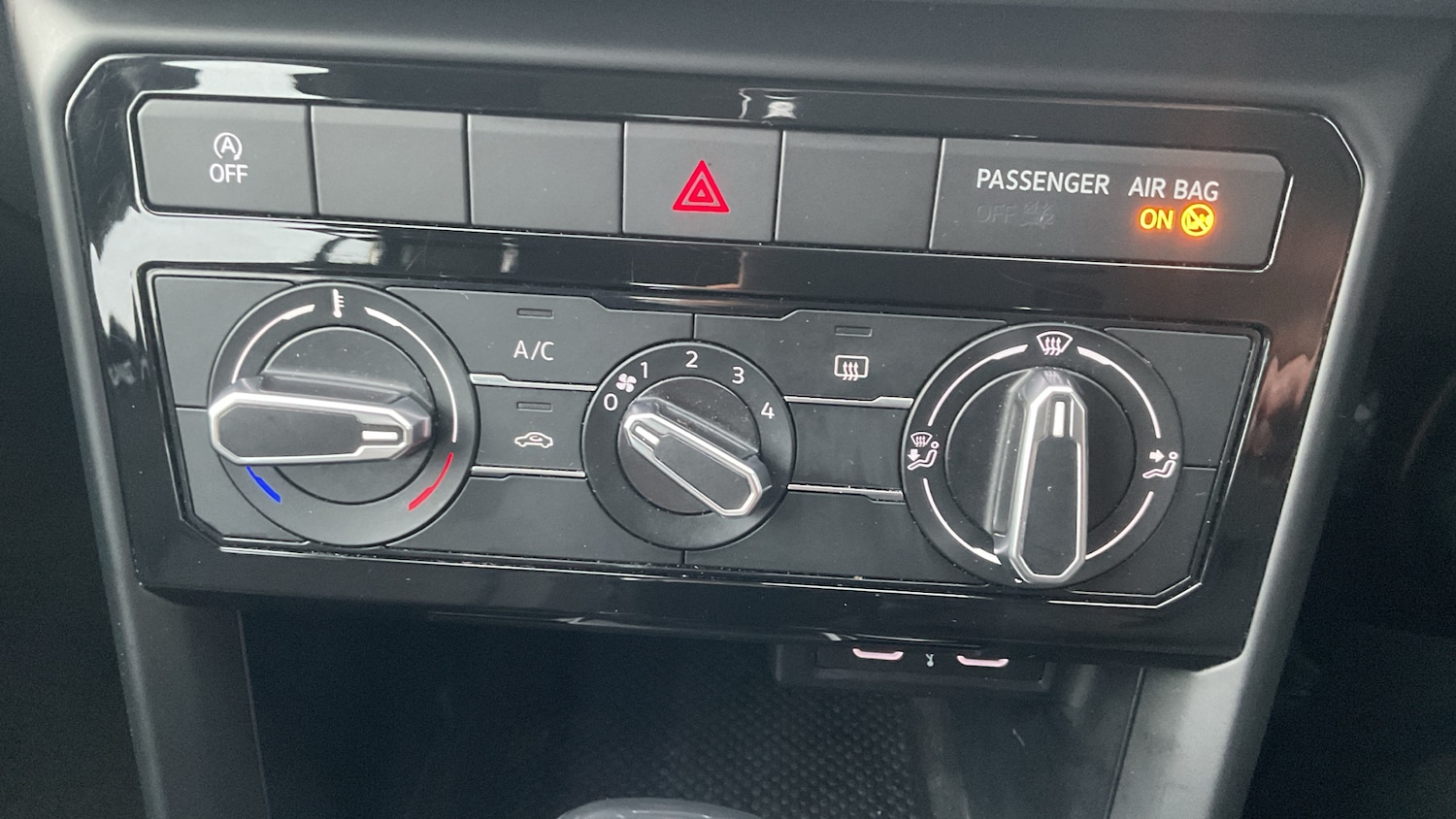 Used Volkswagen T-Cross 2022 for sale - 76859064: Photo 13