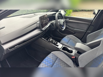 Used Volkswagen Golf 2025 for sale - 79151509: Photo