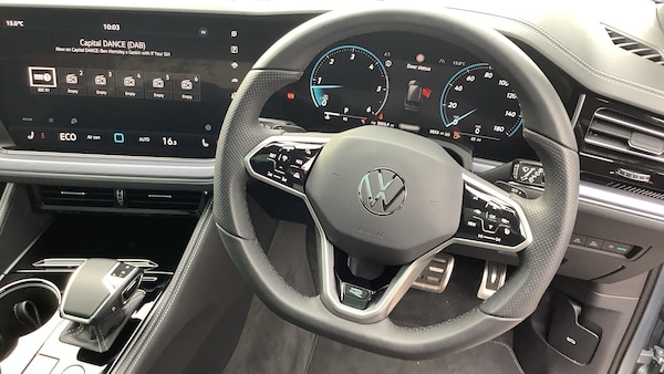 Used Volkswagen Touareg 2025 for sale - 76104625: Photo 10