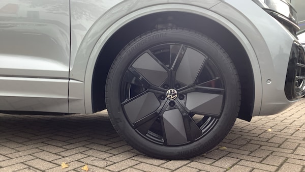 Used Volkswagen Touareg 2025 for sale - 76104625: Photo 5